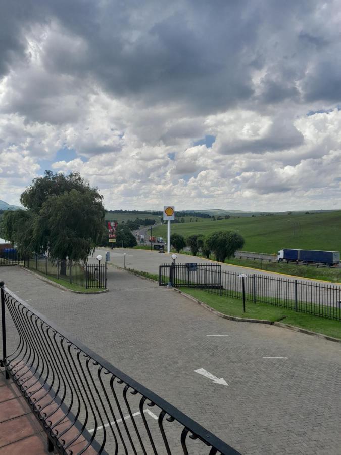 Protea Hotel By Marriott Harrismith Montrose Kültér fotó